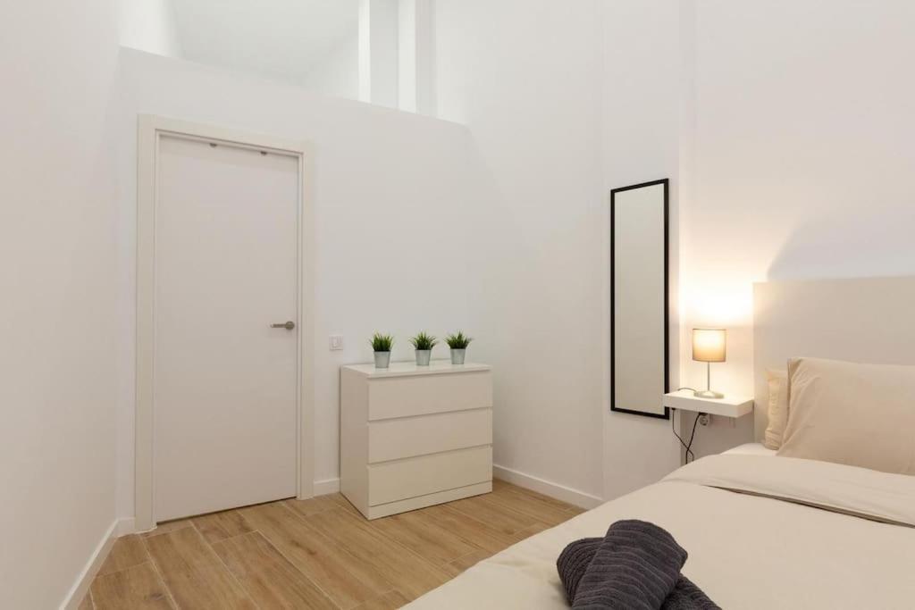 Nuevo Loft En Playa Y Cerca Del Centro, Ac Y Wifi Apartment Валенсия Екстериор снимка