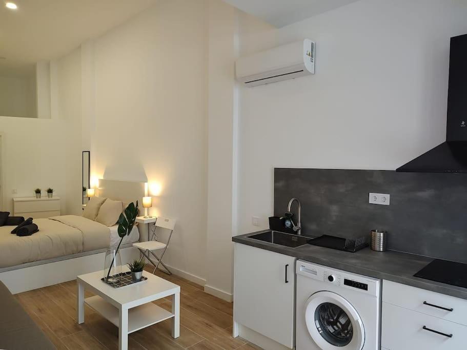 Nuevo Loft En Playa Y Cerca Del Centro, Ac Y Wifi Apartment Валенсия Екстериор снимка